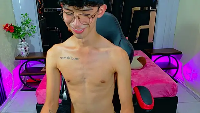 LiamHeatx – Live XXX-chat