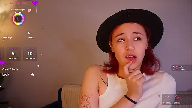VerlieChahal's Live XXX Chat