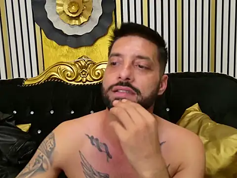 TommyDum Chat XXX live