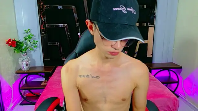 LiamHeatx – Naživo XXX chat