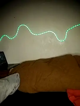 Pretty-Caramel1's Live XXX Chat