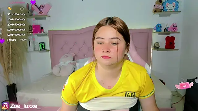 Zoe_Luxxe_'s Live XXX Chat