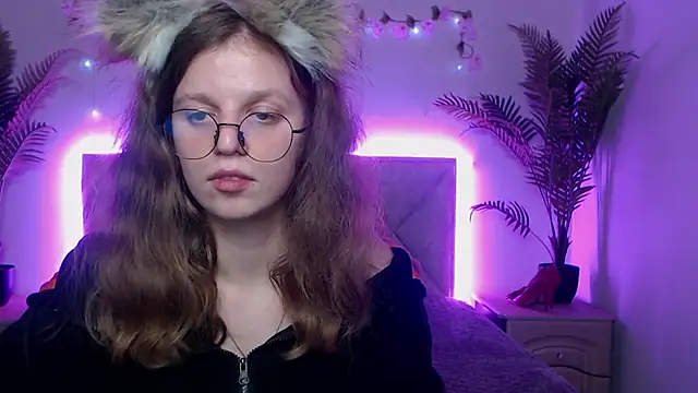 Онлайн чат XXX AnniBrown_