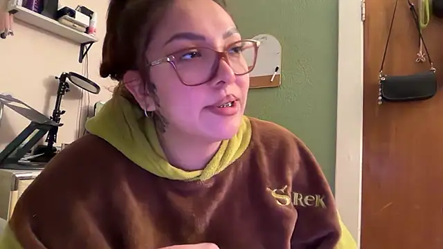 native_naya Chat XXX in diretta