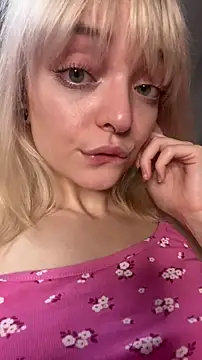دردشة aka_Blonde الجنسية المباشرة