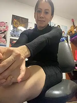 Chat soba uživo modela HeyAmaraa
