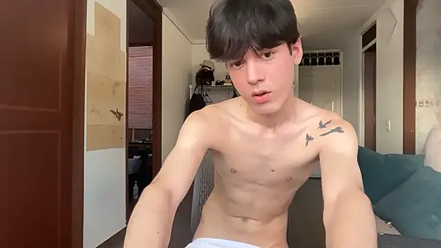Онлайн чат XXX AngelRyes