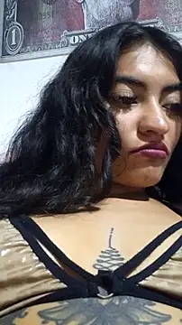 Perla-stone1's Live XXX Chat