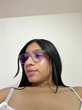 Danaeluxe live XXX chat