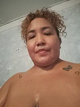 CurvyHeat – Live XXX-chat