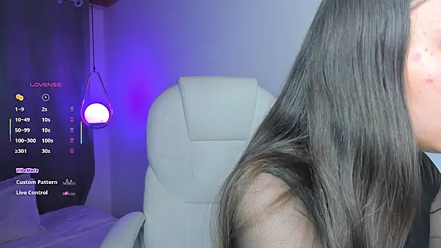 mia_nevaeh Live XXX-chat