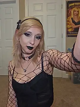 AmethystFoxx live XXX chat