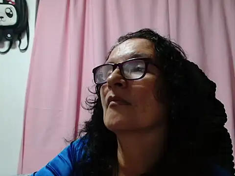 Chatroom XXX en direct de consentidamummy09