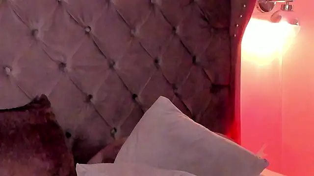 צ'אט XXX בשידור חי של regina_noctixx