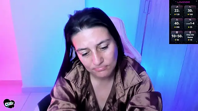 Saskyaa's Live XXX Chat