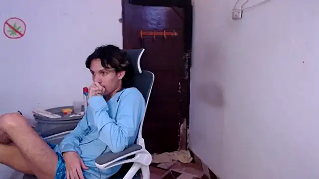 andy_dan18 Cameră chat live