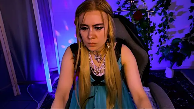 צ'אט XXX בשידור חי של Kumiho_7777