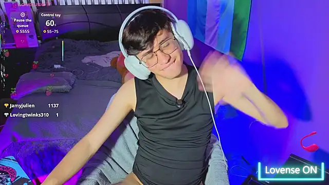 Angelito_Twink: απευθείας συνομιλία ΧΧΧ