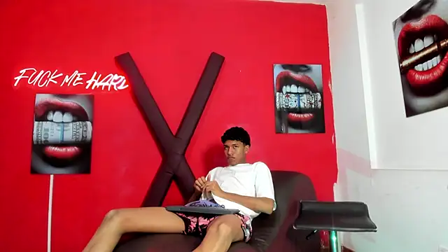 Chatroom XXX en direct de BOUL_GUYS