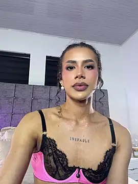 Chat +18 de LiaDuquette ao vivo