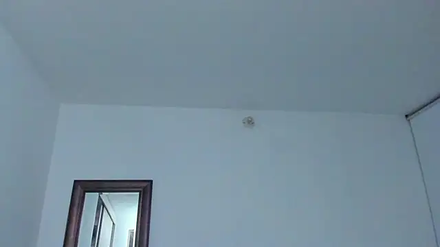 XXX chat uživo modela KingLevi01