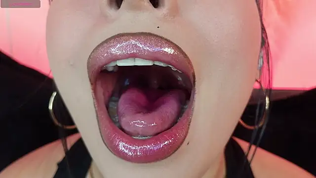 mia_roux1 现场XXX聊天