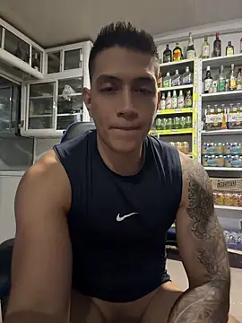 Chat +18 de OliverWest04 ao vivo