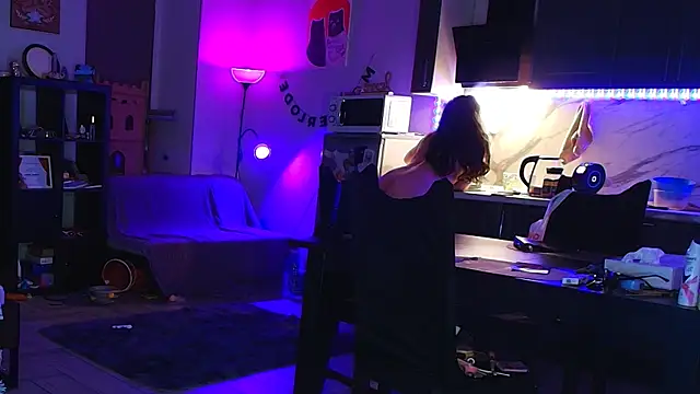 Chat XXX en directo de NicoleFancy