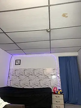 DILAY_XXX Adlı Modelin Canlı XXX Sohbeti