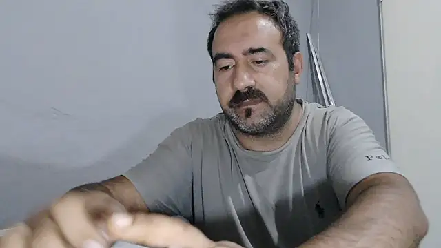 -Hunter_Blaze- Adlı Modelin Canlı XXX Sohbeti