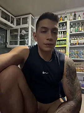 OliverWest04's Live XXX Chat