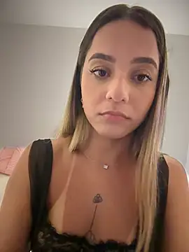 Chat +18 de missbella_ ao vivo