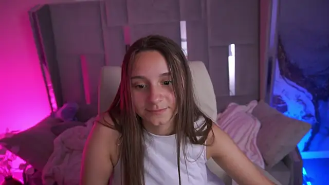 Chat XXX en directo de TinyNatalie