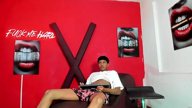 צ'אט XXX בשידור חי של BOUL_GUYS