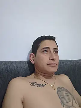 Tiger_cryad's Live XXX Chat