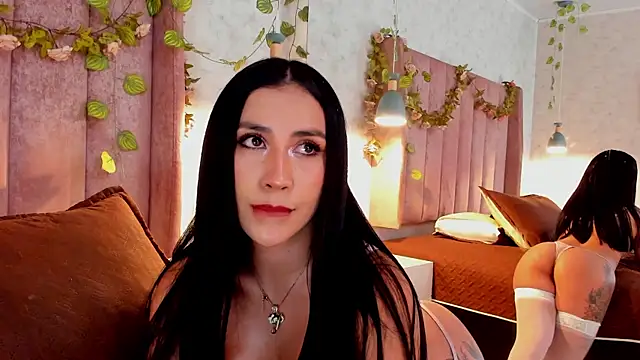 دردشة AnyaJay الجنسية المباشرة