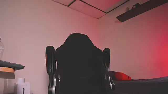 Czat XXX na żywo – james_connor2