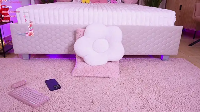 XXX chat uživo modela _Diaa