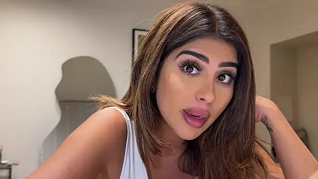 ArabicBarbie Adlı Modelin Canlı XXX Sohbeti