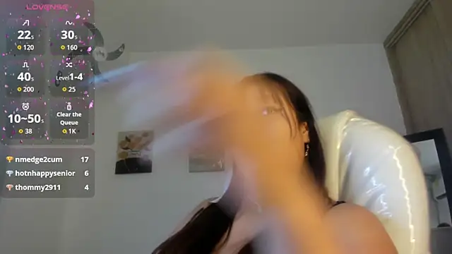 XXX chat uživo modela Walton_abieca_