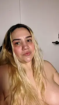 Sasha_Wicket Adlı Modelin Canlı XXX Sohbeti