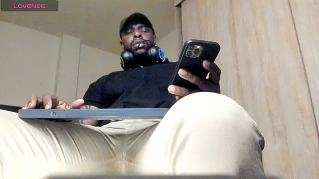 Chatroom XXX en direct de thomas_santtos1