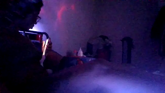 BedazedFirefly 现场XXX聊天