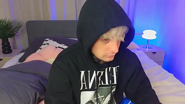 drillfi11 Live XXX Chat