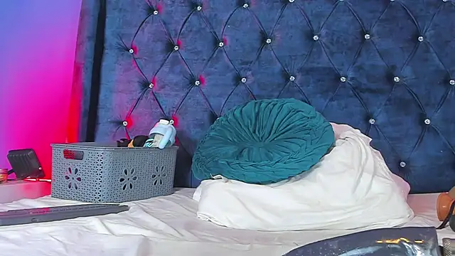 Czat XXX na żywo – Issa_Clark01