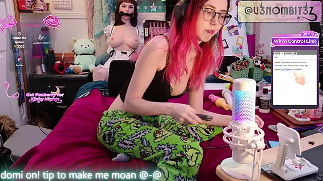 v3nombit3z's Live XXX Chat