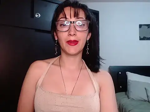 Alicee_mossn Live XXX chat