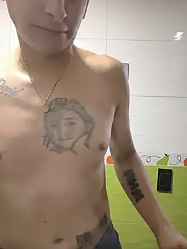 XXX chat uživo modela Tiger_cryad