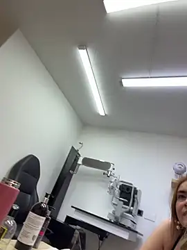 Онлайн чат XXX alicee16