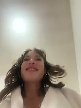 Irresistible37 – Naživo XXX chat
